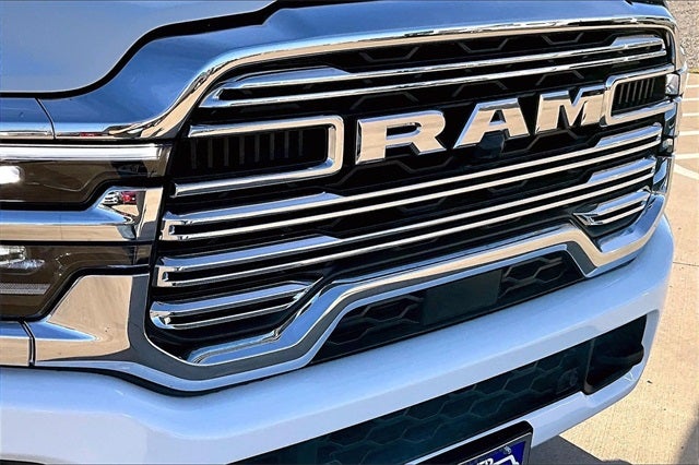 2026 RAM Ram 3500 RAM 3500 LARAMIE CREW CAB 4X4 8' BOX