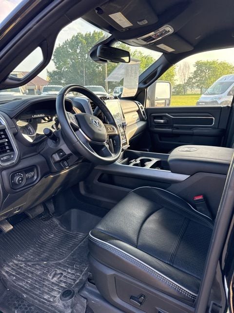 2023 RAM 3500 Laramie Crew Cab 4x4 8' Box