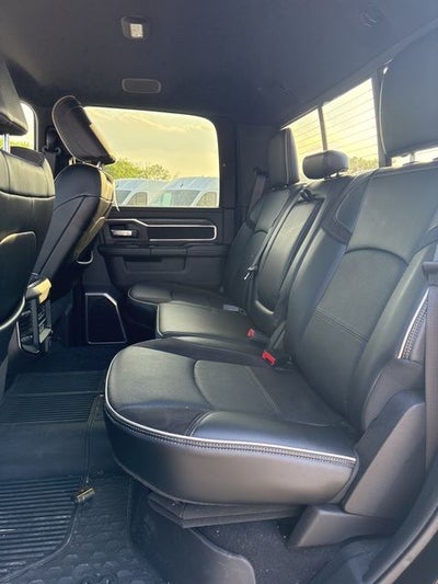 2023 RAM 3500 Laramie Crew Cab 4x4 8' Box