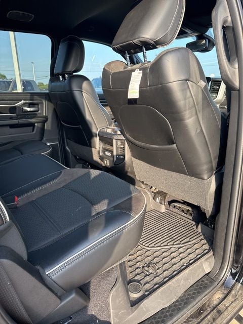 2023 RAM 3500 Laramie Crew Cab 4x4 8' Box