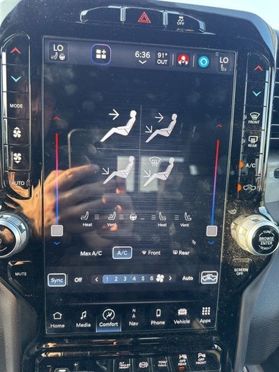 2023 RAM 3500 Laramie Crew Cab 4x4 8' Box