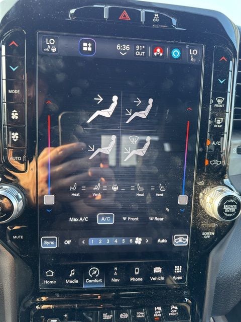 2023 RAM 3500 Laramie Crew Cab 4x4 8' Box