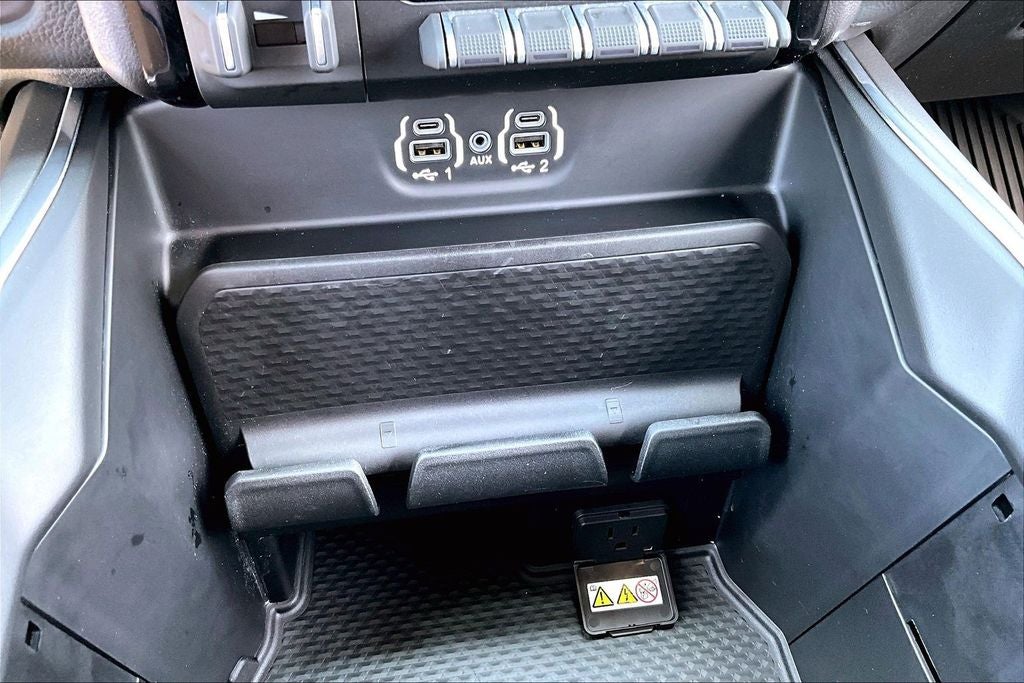 2023 RAM 3500 Laramie Crew Cab 4x4 8' Box