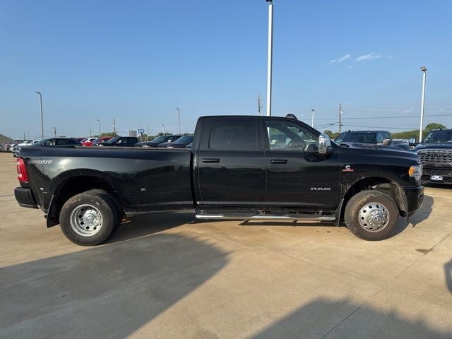 2023 RAM 3500 Laramie Crew Cab 4x4 8' Box