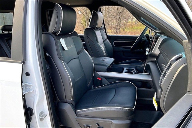 2026 RAM Ram 3500 RAM 3500 LARAMIE CREW CAB 4X4 8' BOX