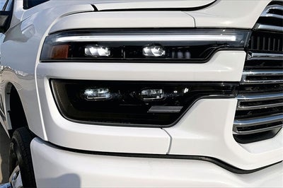 2026 RAM Ram 3500 RAM 3500 LARAMIE CREW CAB 4X4 8' BOX