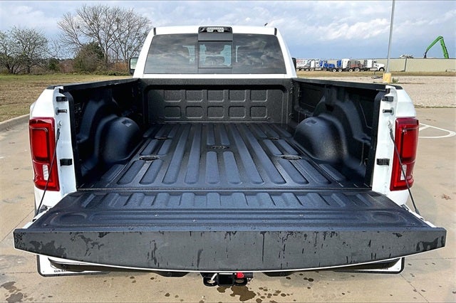 2026 RAM Ram 3500 RAM 3500 LARAMIE CREW CAB 4X4 8' BOX