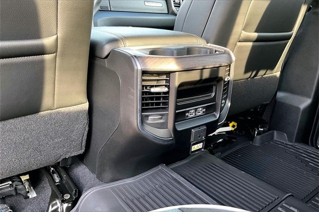 2026 RAM Ram 3500 RAM 3500 LARAMIE CREW CAB 4X4 8' BOX