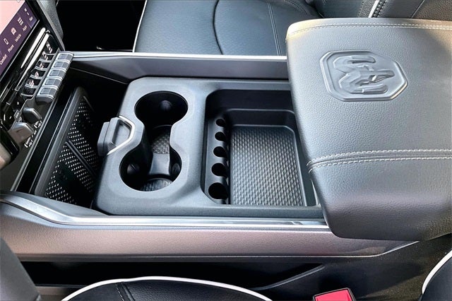 2026 RAM Ram 3500 RAM 3500 LARAMIE CREW CAB 4X4 8' BOX