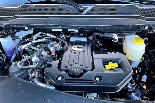 2026 RAM Ram 3500 RAM 3500 LARAMIE CREW CAB 4X4 8' BOX