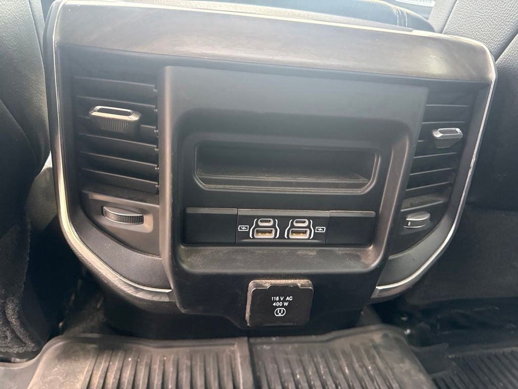 2024 RAM 3500 Laramie Crew Cab 4x4 8' Box