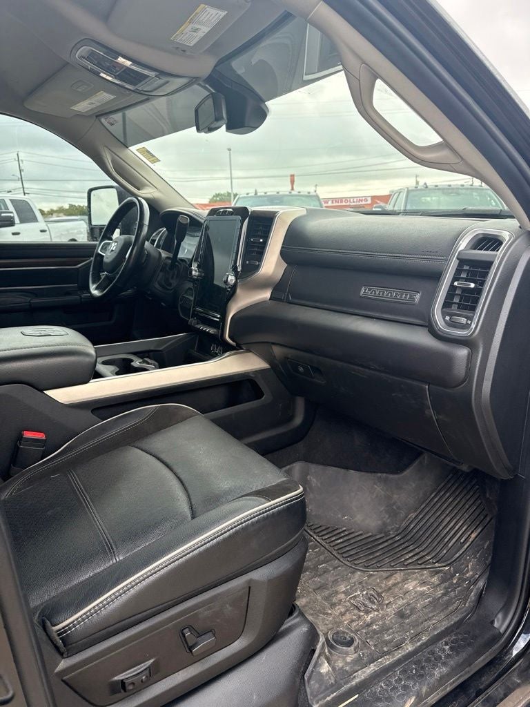 2024 RAM 3500 Laramie Crew Cab 4x4 8' Box