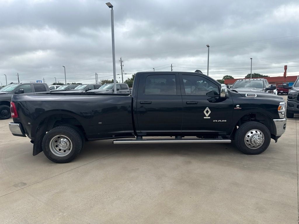 2024 RAM 3500 Laramie Crew Cab 4x4 8' Box