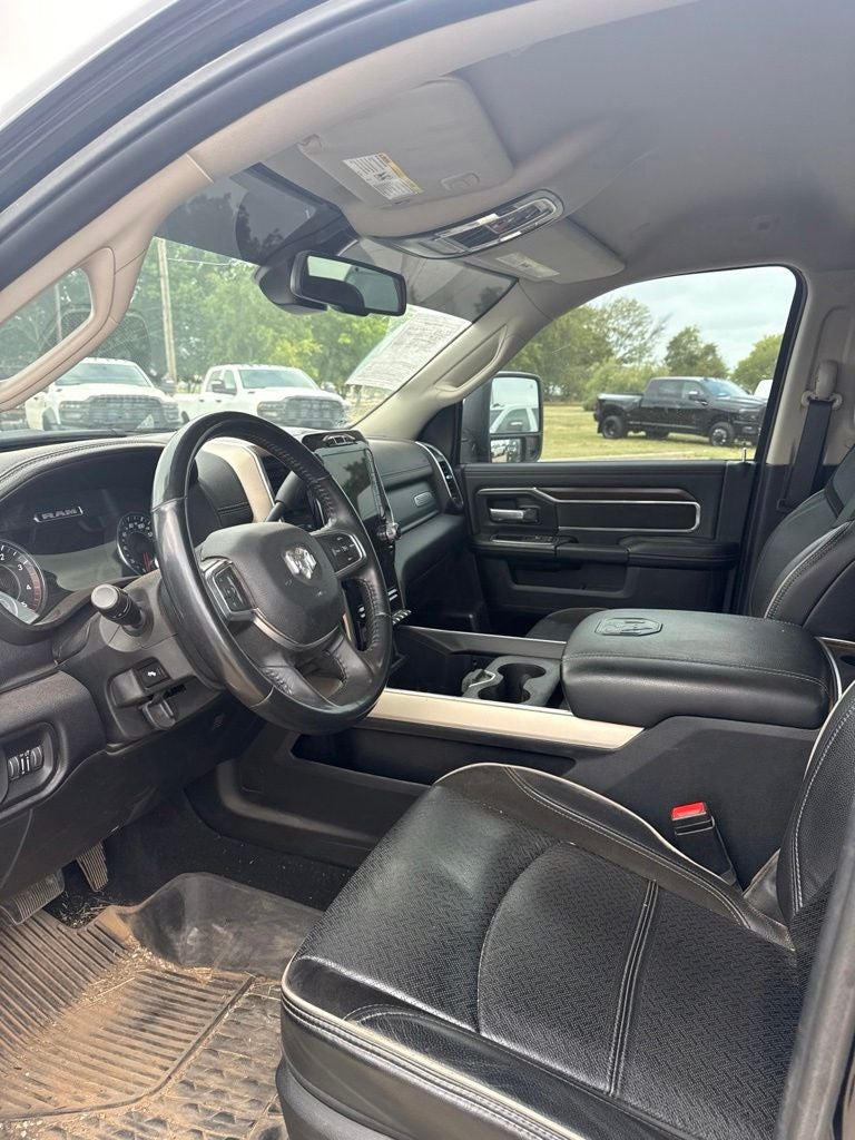 2024 RAM 3500 Laramie Crew Cab 4x4 8' Box
