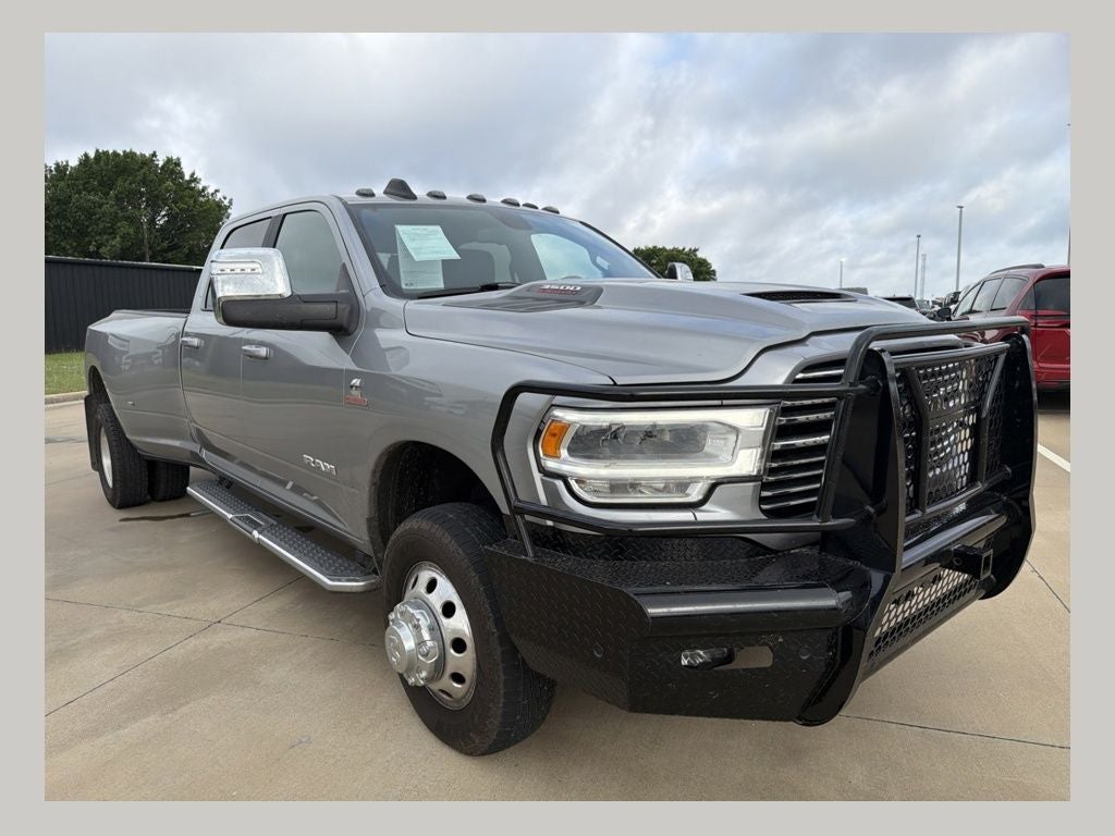 2024 RAM 3500 Laramie Crew Cab 4x4 8' Box