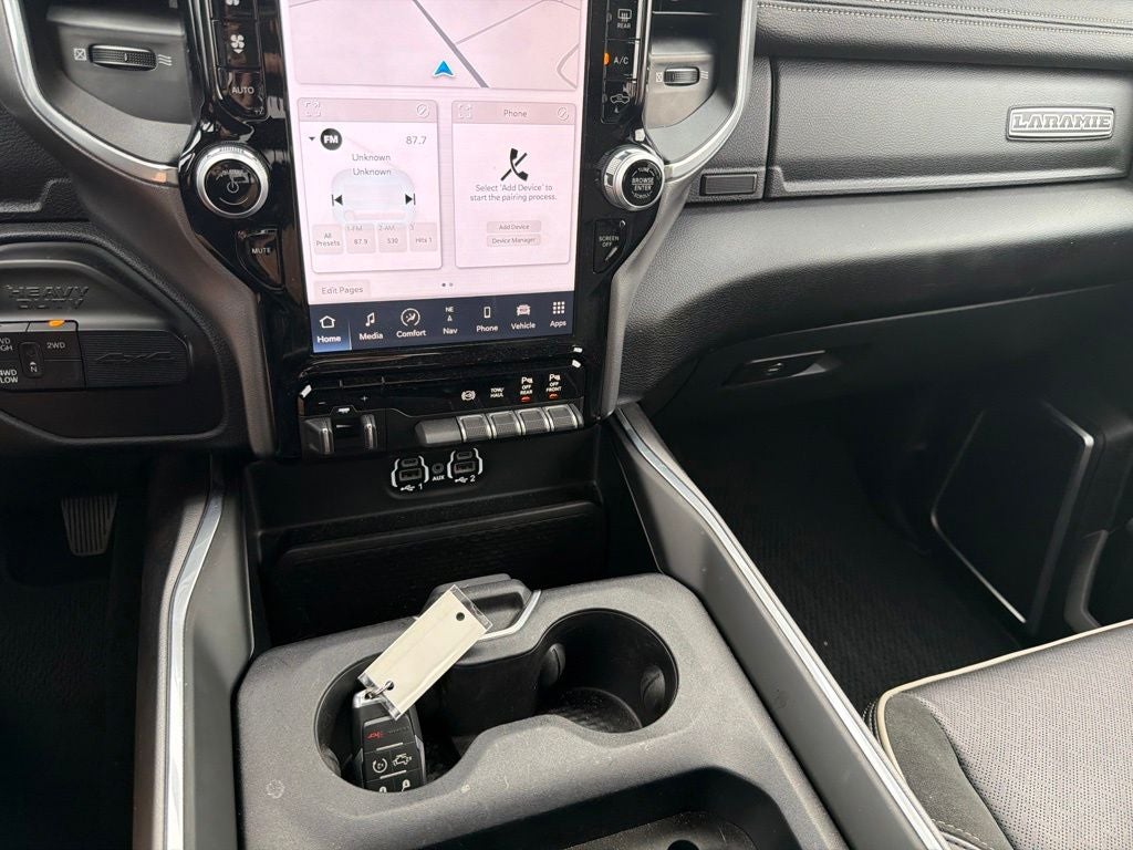 2024 RAM 3500 Laramie Crew Cab 4x4 8' Box