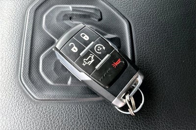 2023 RAM 3500 Laramie Crew Cab 4x4 8' Box