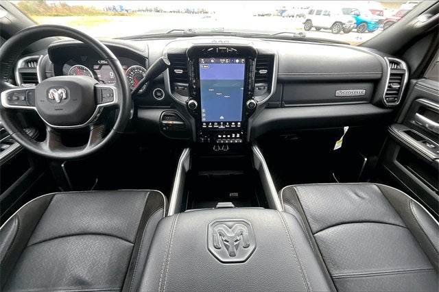 2023 RAM 3500 Laramie Crew Cab 4x4 8' Box