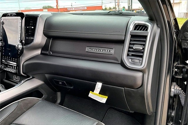 2023 RAM 3500 Laramie Crew Cab 4x4 8' Box