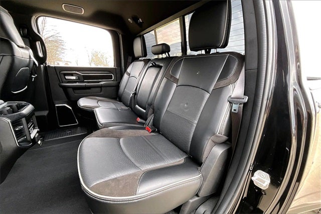 2023 RAM 3500 Laramie Crew Cab 4x4 8' Box