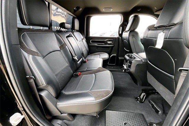 2023 RAM 3500 Laramie Crew Cab 4x4 8' Box