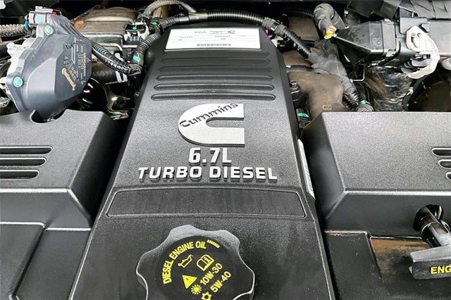 2023 RAM 3500 Laramie Crew Cab 4x4 8' Box