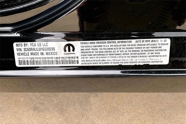 2023 RAM 3500 Laramie Crew Cab 4x4 8' Box