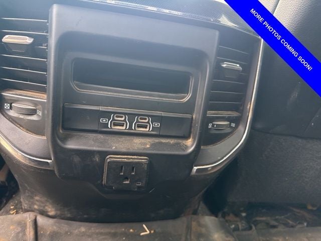 2022 RAM 3500 Laramie Crew Cab 4x4 8' Box