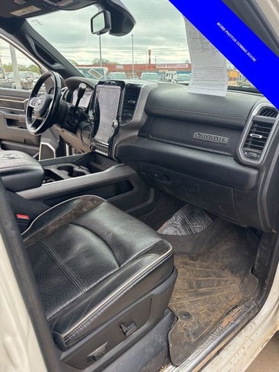 2022 RAM 3500 Laramie Crew Cab 4x4 8' Box