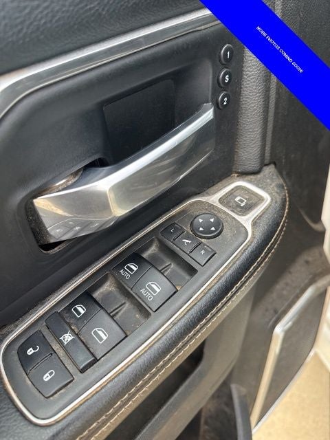 2022 RAM 3500 Laramie Crew Cab 4x4 8' Box