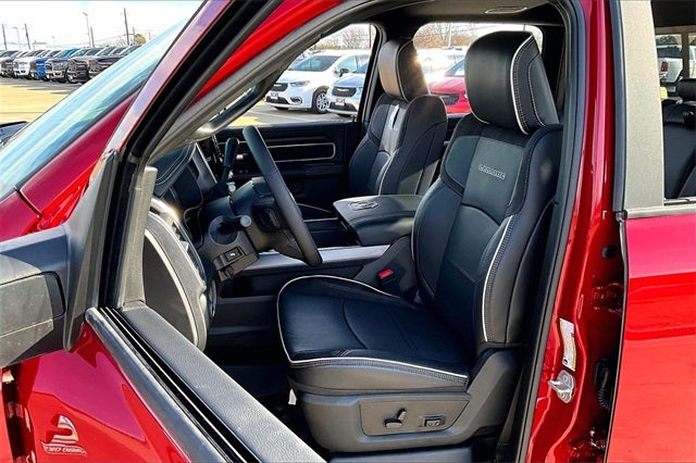 2026 RAM Ram 3500 RAM 3500 LARAMIE CREW CAB 4X4 8' BOX