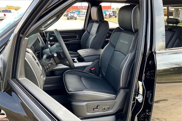 2026 RAM Ram 3500 RAM 3500 LARAMIE CREW CAB 4X4 8' BOX