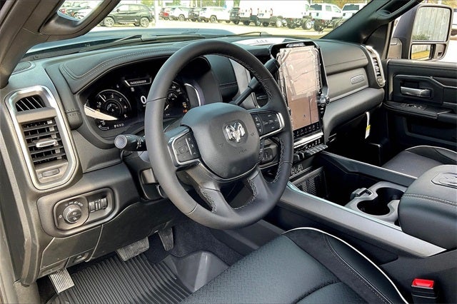 2026 RAM Ram 3500 RAM 3500 LARAMIE CREW CAB 4X4 8' BOX