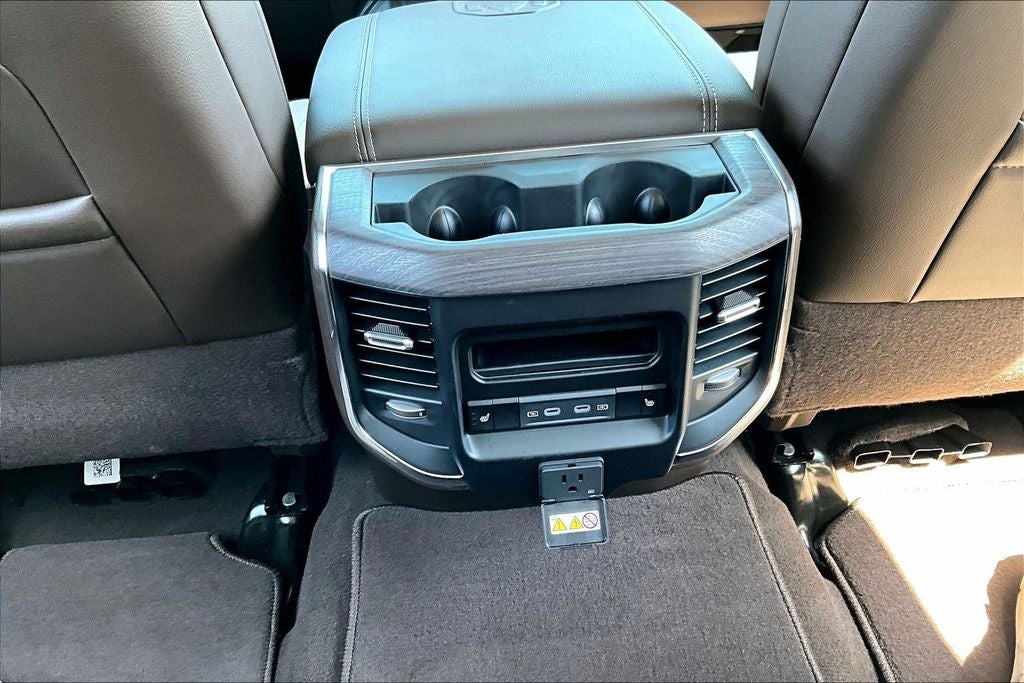 2026 RAM Ram 3500 RAM 3500 LARAMIE MEGA CAB 4X4 6'4' BOX
