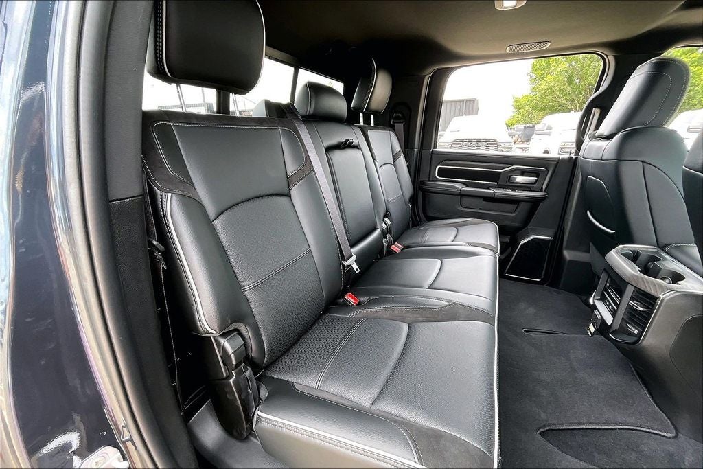 2026 RAM Ram 3500 RAM 3500 LARAMIE MEGA CAB 4X4 6'4' BOX