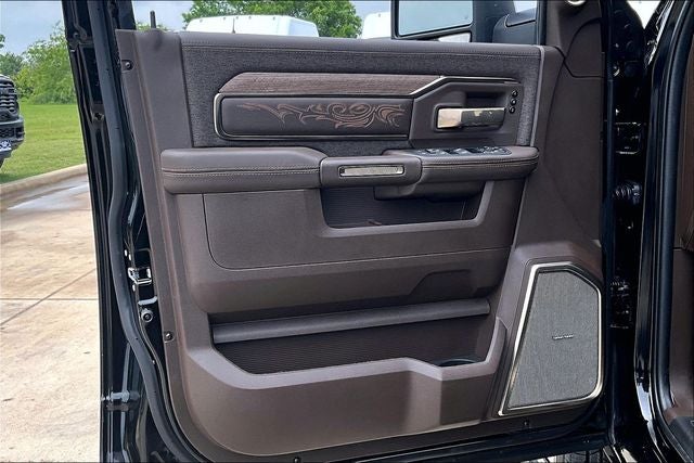 2026 RAM Ram 3500 RAM 3500 LIMITED LONGHORN CREW CAB 4X4 8' BOX