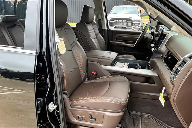 2026 RAM Ram 3500 RAM 3500 LIMITED LONGHORN CREW CAB 4X4 8' BOX