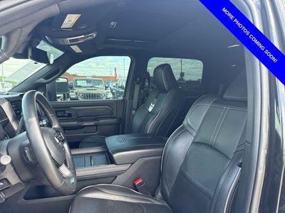 2023 RAM 3500 Limited Crew Cab 4x4 8' Box
