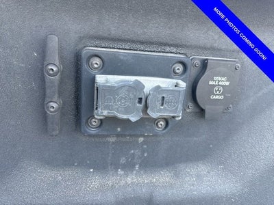 2023 RAM 3500 Limited Crew Cab 4x4 8' Box