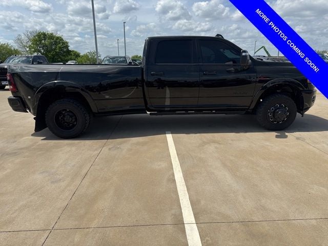 2023 RAM 3500 Limited Crew Cab 4x4 8' Box