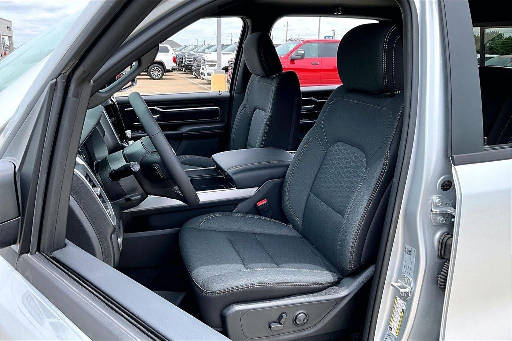 2026 RAM Ram 1500 RAM 1500 LONE STAR CREW CAB 4X2 5'7' BOX