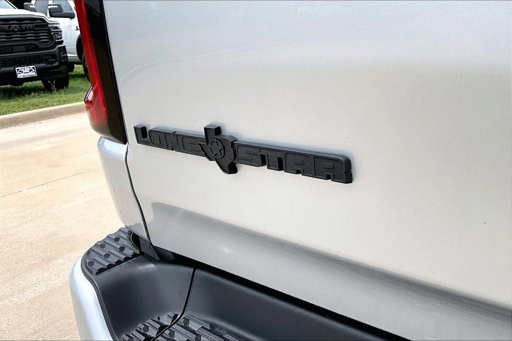 2026 RAM Ram 1500 RAM 1500 LONE STAR CREW CAB 4X2 5'7' BOX