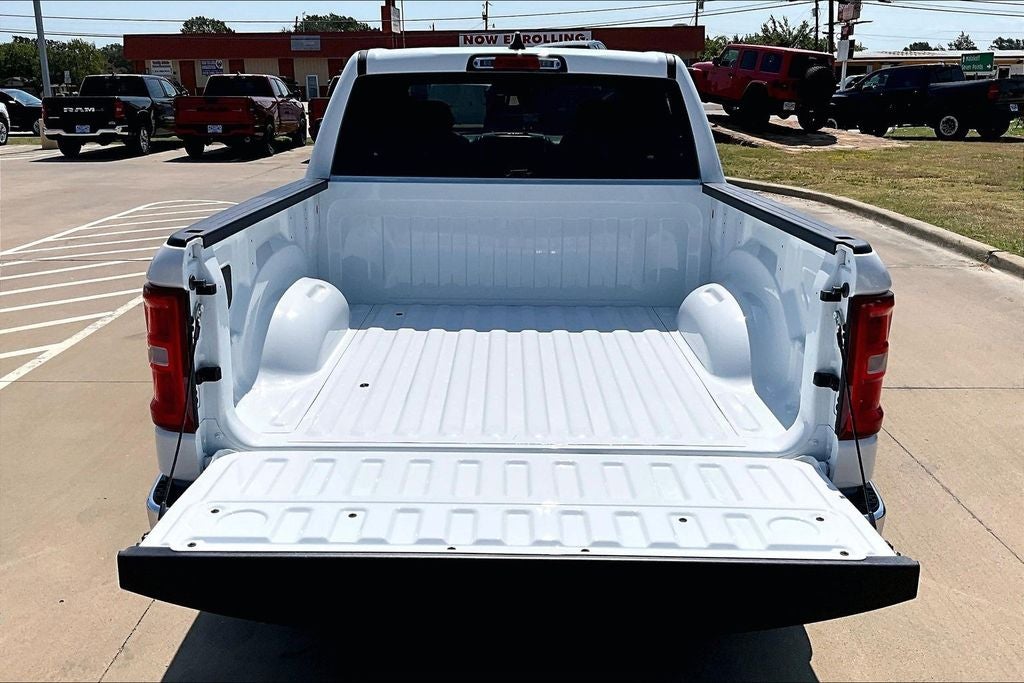 2026 RAM Ram 1500 RAM 1500 LONE STAR CREW CAB 4X2 5'7' BOX
