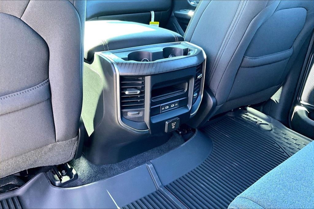 2026 RAM Ram 1500 RAM 1500 LONE STAR CREW CAB 4X2 5'7' BOX