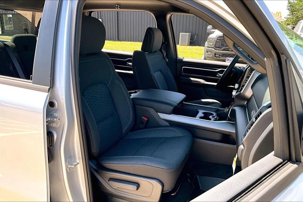 2026 RAM Ram 1500 RAM 1500 LONE STAR CREW CAB 4X2 5'7' BOX