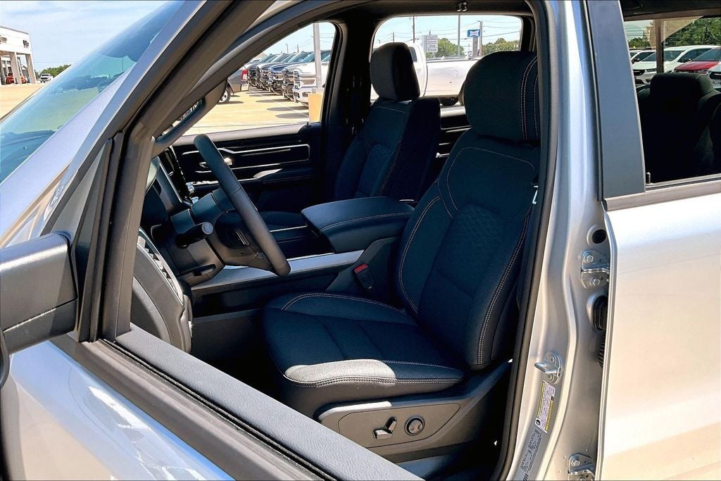2026 RAM Ram 1500 RAM 1500 LONE STAR CREW CAB 4X2 5'7' BOX
