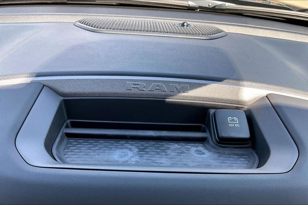 2026 RAM Ram 1500 RAM 1500 EXPRESS CREW CAB 4X2 5'7' BOX