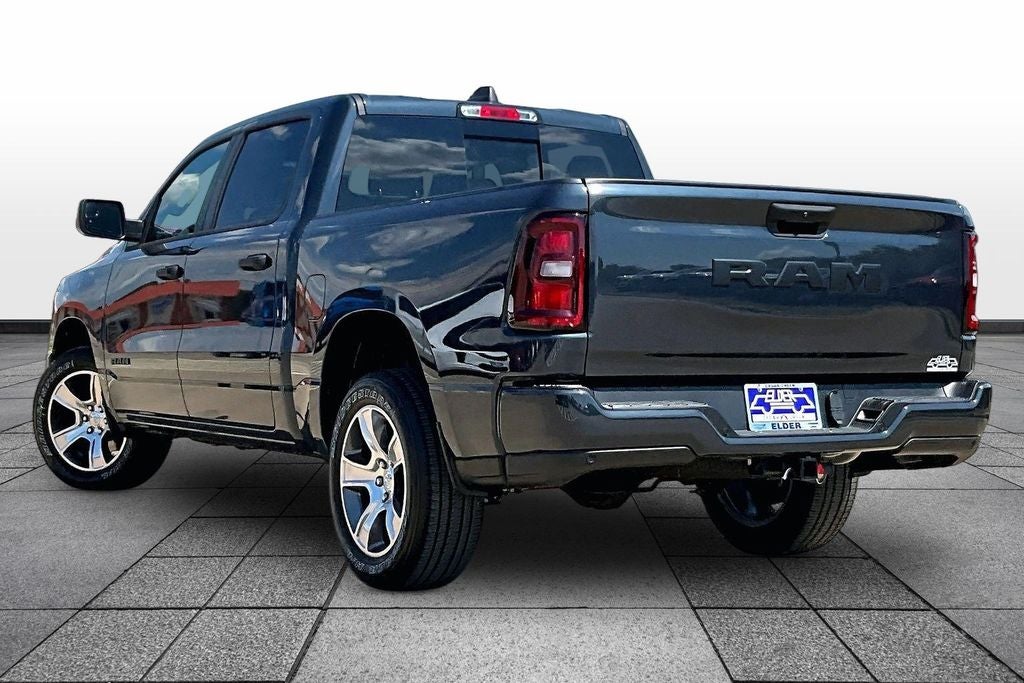 2026 RAM Ram 1500 RAM 1500 EXPRESS CREW CAB 4X2 5'7' BOX