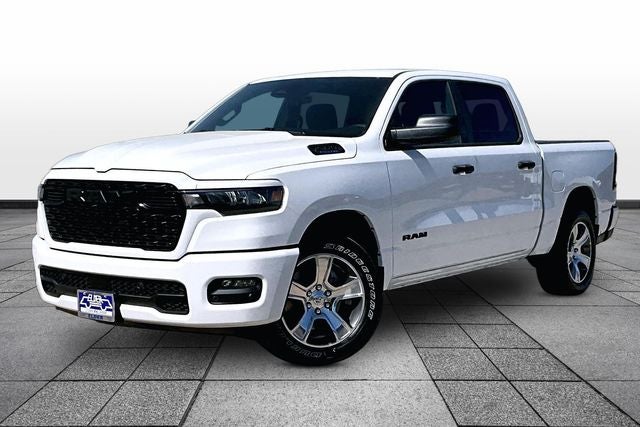2026 RAM Ram 1500 RAM 1500 EXPRESS CREW CAB 4X2 5'7' BOX