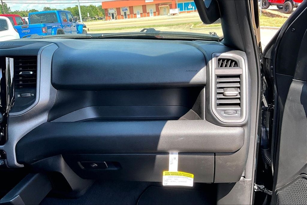 2026 RAM Ram 1500 RAM 1500 EXPRESS CREW CAB 4X2 5'7' BOX